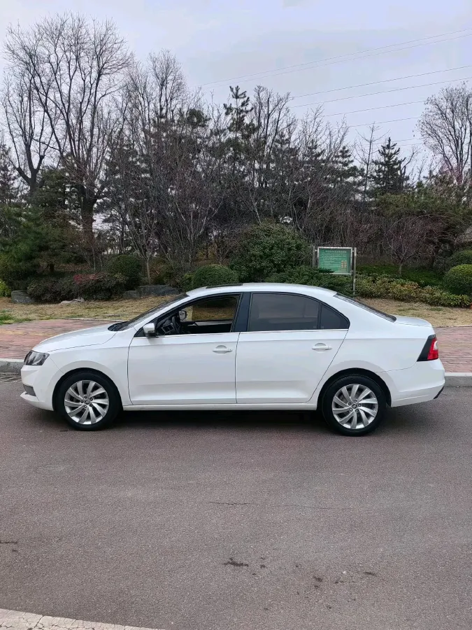 2019 SWM G01 1.5T 156HP L4 6MT,autocango,china used car exporter,china ev exporter,chinese used car exporter,chinese used ev exporter