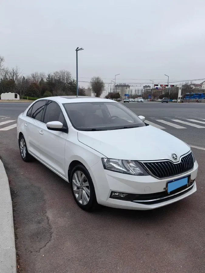 2019 SWM G01 1.5T 156HP L4 6MT,autocango,china used car exporter,china ev exporter,chinese used car exporter,chinese used ev exporter