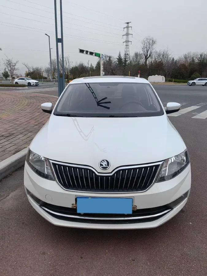 2019 SWM G01 1.5T 156HP L4 6MT,autocango,china used car exporter,china ev exporter,chinese used car exporter,chinese used ev exporter