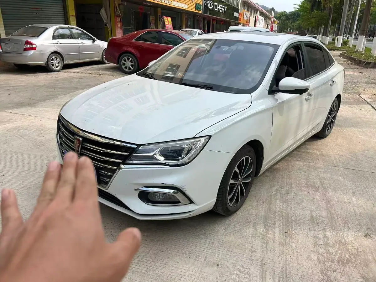 2020 Roewe i5 1.5L 120HP L4 CVT,autocango,china used car exporter,china ev exporter,chinese used car exporter,chinese used ev exporter