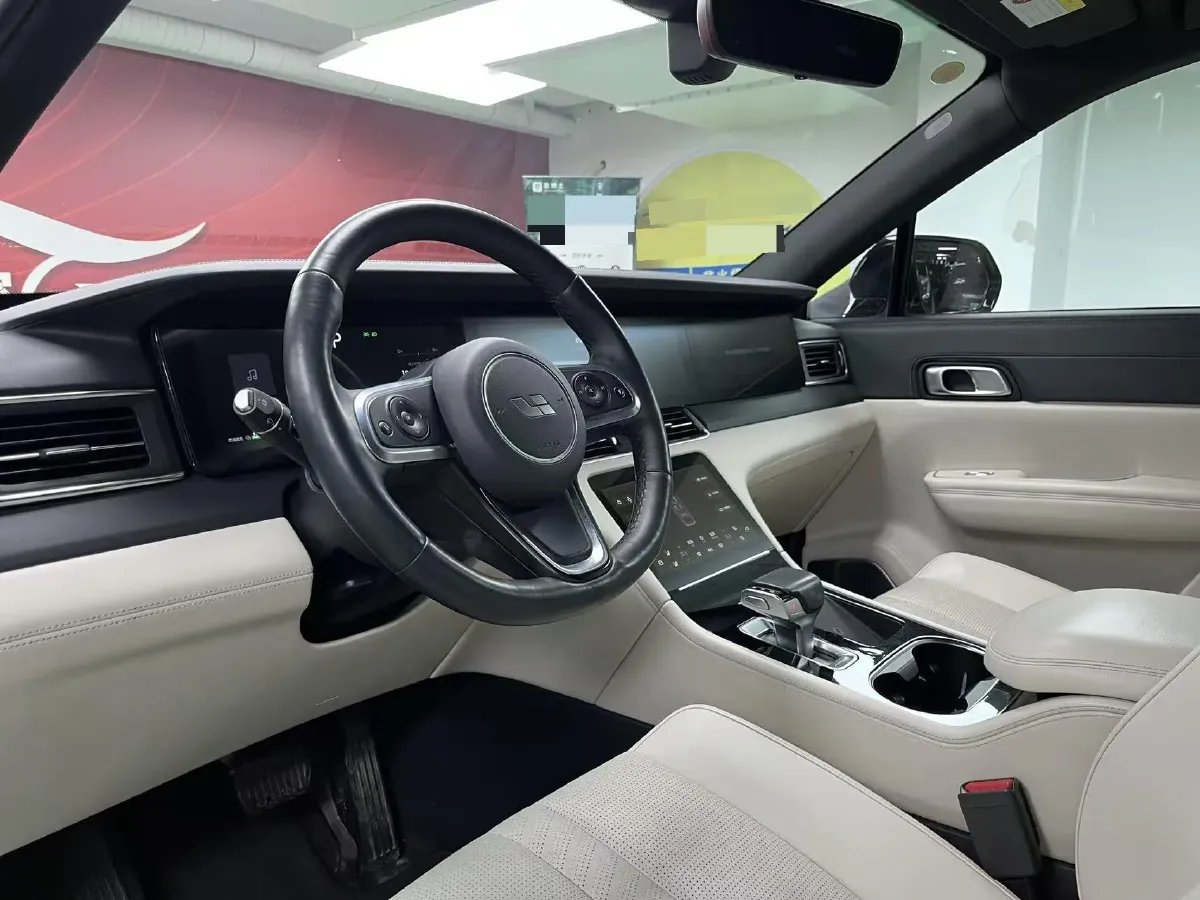 2020 Li ONE Range Extended 131HP REEV 40.5KWH,autocango,china used car exporter,china ev exporter,chinese used car exporter,chinese used ev exporter