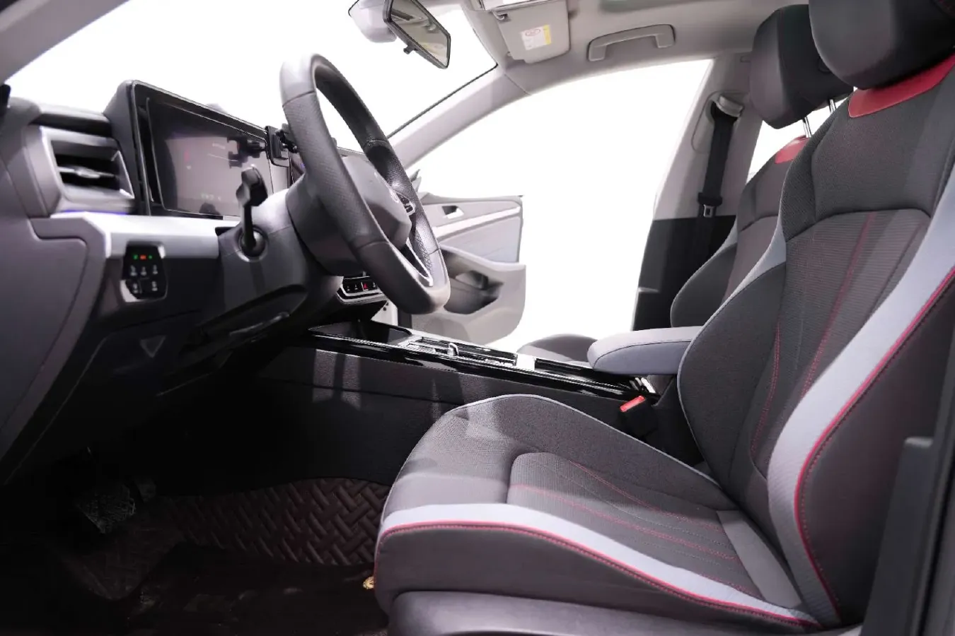 2022 Exceed TXL 2.0T 261HP L4 7DCT,autocango,china used car exporter,china ev exporter,chinese used car exporter,chinese used ev exporter