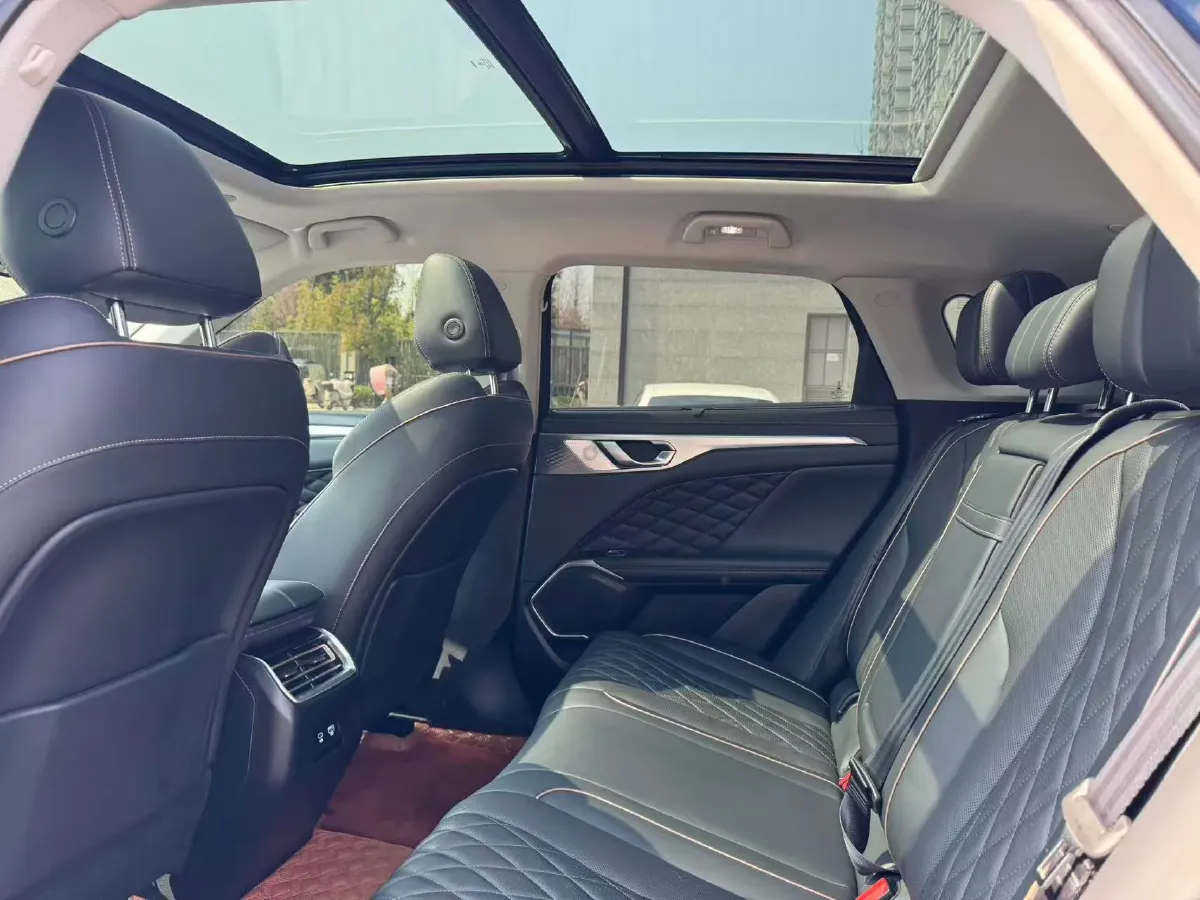 2022 WEY Mocha 1.5T 156HP L4 2DHT PHEV 39.67KWH,autocango,china used car exporter,china ev exporter,chinese used car exporter,chinese used ev exporter