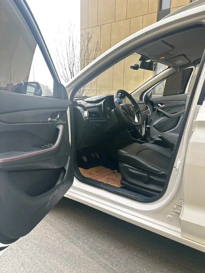 2018 BaoJun 360 1.5L 112HP L4 6MT,autocango,china used car exporter,china ev exporter,chinese used car exporter,chinese used ev exporter