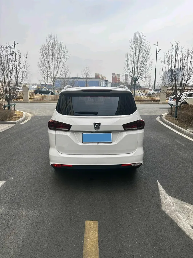 2018 BaoJun 360 1.5L 112HP L4 6MT,autocango,china used car exporter,china ev exporter,chinese used car exporter,chinese used ev exporter