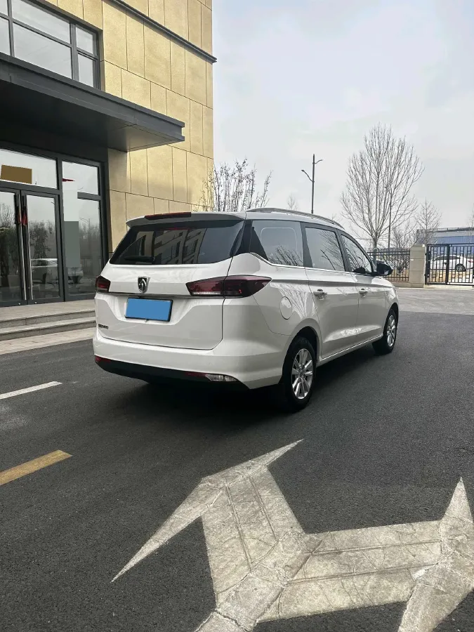 2018 BaoJun 360 1.5L 112HP L4 6MT,autocango,china used car exporter,china ev exporter,chinese used car exporter,chinese used ev exporter