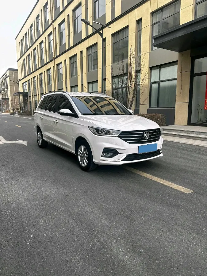 2018 BaoJun 360 1.5L 112HP L4 6MT,autocango,china used car exporter,china ev exporter,chinese used car exporter,chinese used ev exporter
