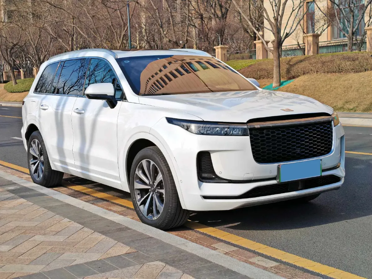 2021 Li ONE Range Extended 131HP REEV 40.5KWH,autocango,china used car exporter,china ev exporter,chinese used car exporter,chinese used ev exporter