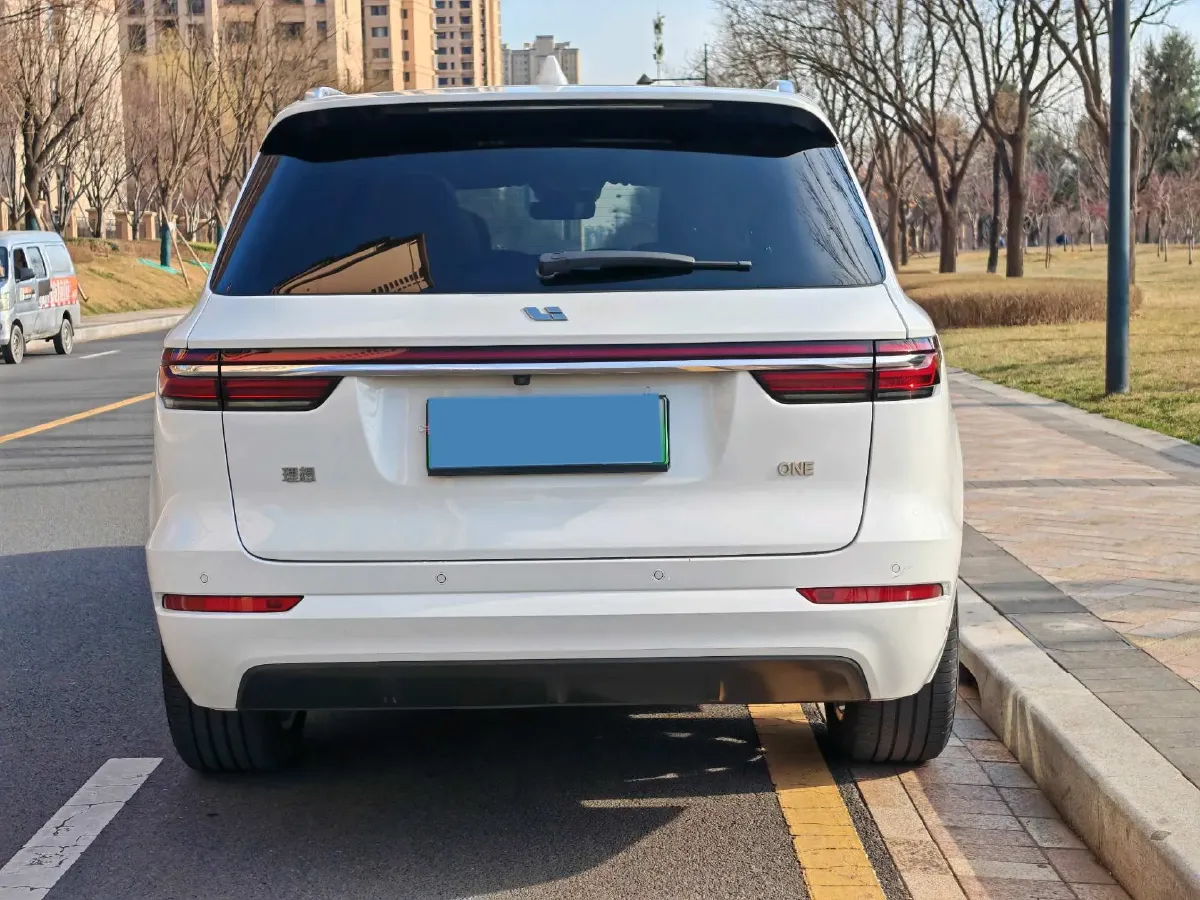 2021 Li ONE Range Extended 131HP REEV 40.5KWH,autocango,china used car exporter,china ev exporter,chinese used car exporter,chinese used ev exporter