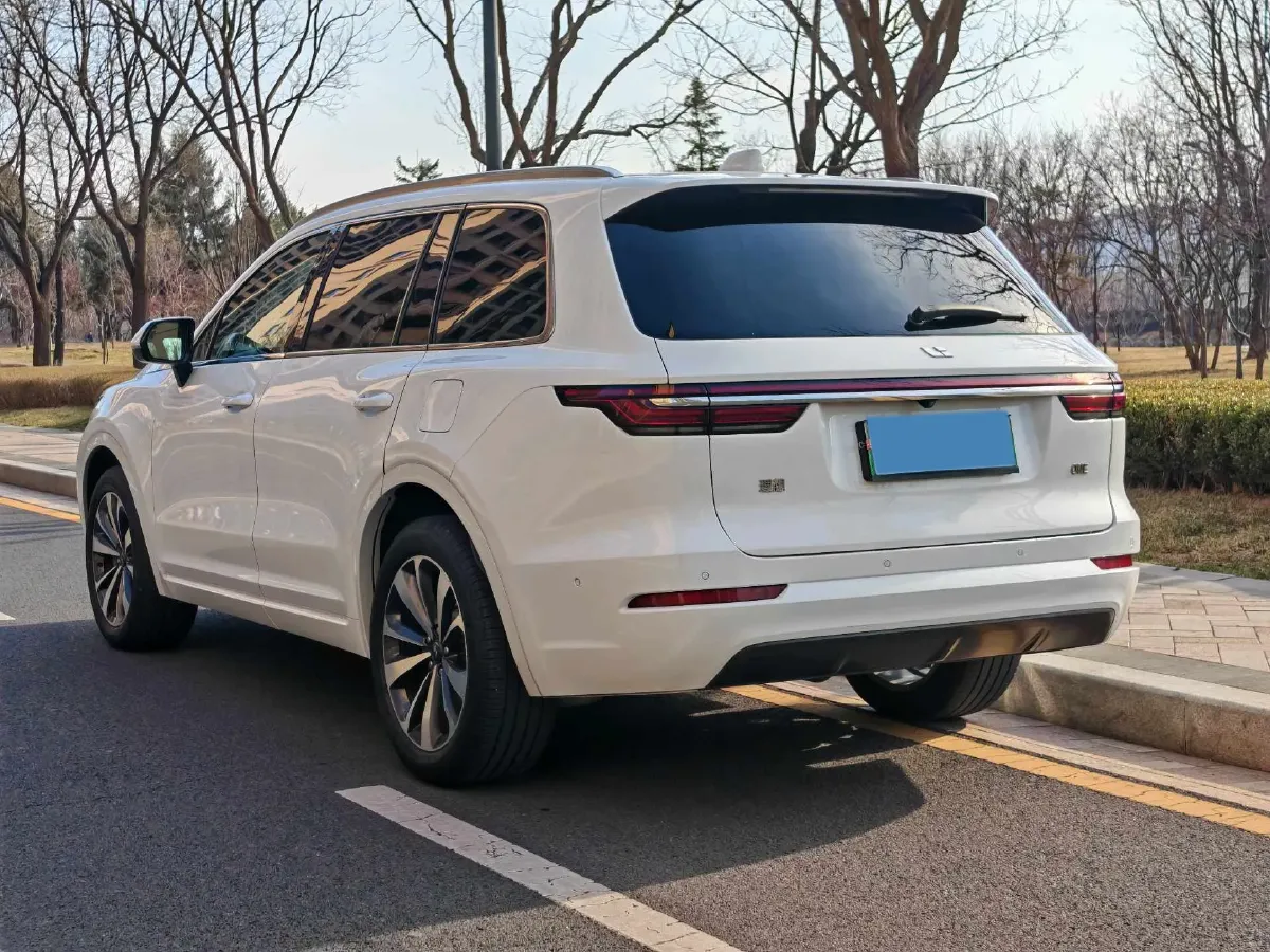 2021 Li ONE Range Extended 131HP REEV 40.5KWH,autocango,china used car exporter,china ev exporter,chinese used car exporter,chinese used ev exporter