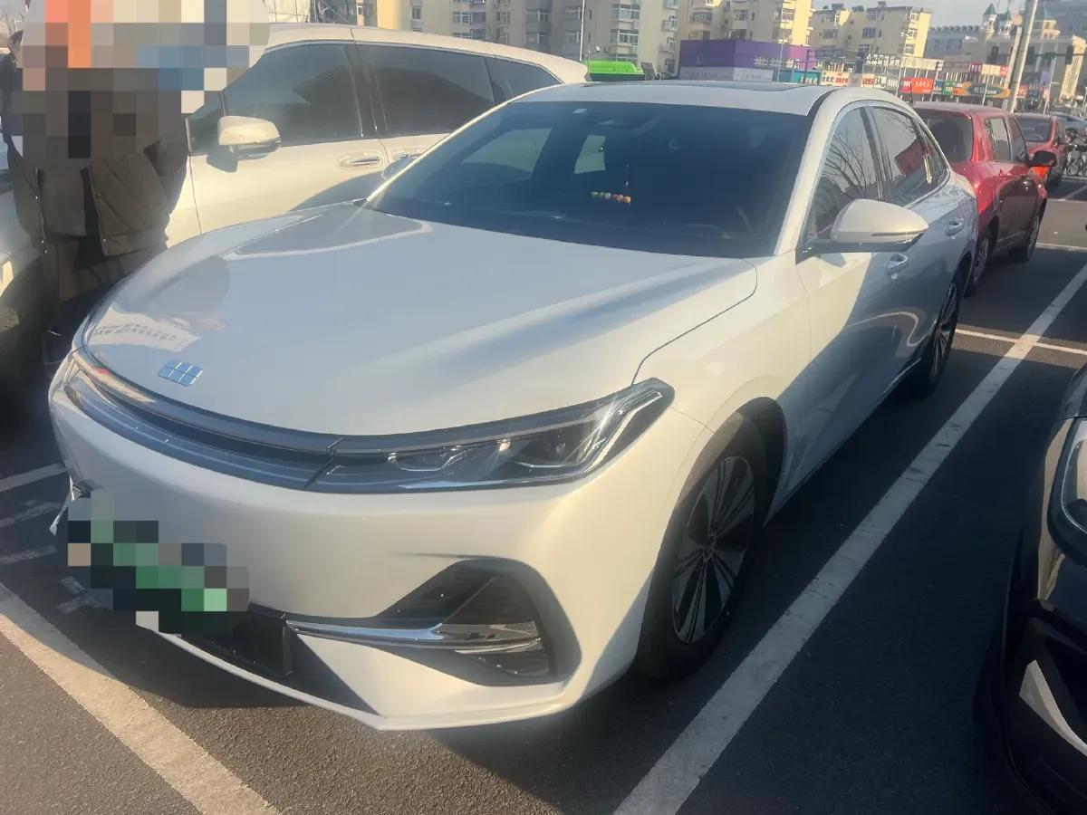 2025 Geely Galaxy A7 1.5L 112HP L4 1DHT PHEV,autocango,china used car exporter,china ev exporter,chinese used car exporter,chinese used ev exporter