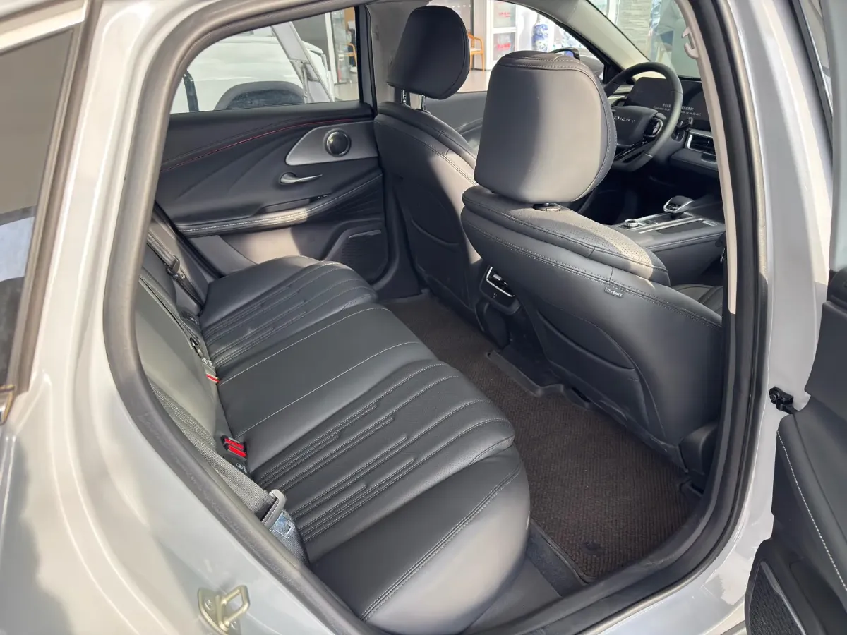 2024 Fulwin FulwinA8 1.5T 156HP L4 1DHT PHEV 18.3KWH,autocango,china used car exporter,china ev exporter,chinese used car exporter,chinese used ev exporter