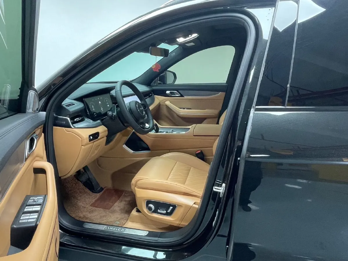 2024 LYNK&CO 09 2.0T 254HP L4 8AT,autocango,china used car exporter,china ev exporter,chinese used car exporter,chinese used ev exporter