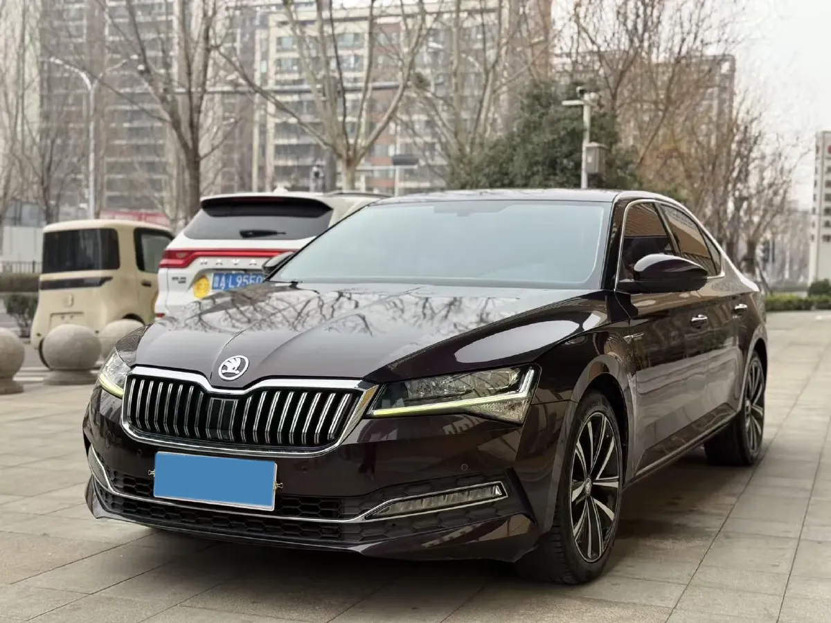 2019 Skoda Superb 2.0T 186HP L4 7DCT,autocango,china used car exporter,china ev exporter,chinese used car exporter,chinese used ev exporter