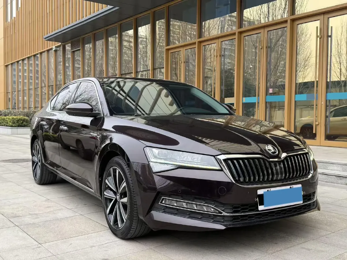 2019 Skoda Superb 2.0T 186HP L4 7DCT,autocango,china used car exporter,china ev exporter,chinese used car exporter,chinese used ev exporter