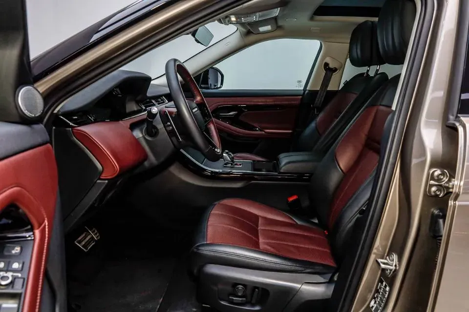 2024 Land Rover Range Rover Evoque 2.0T 249HP L4 9AT,autocango,china used car exporter,china ev exporter,chinese used car exporter,chinese used ev exporter