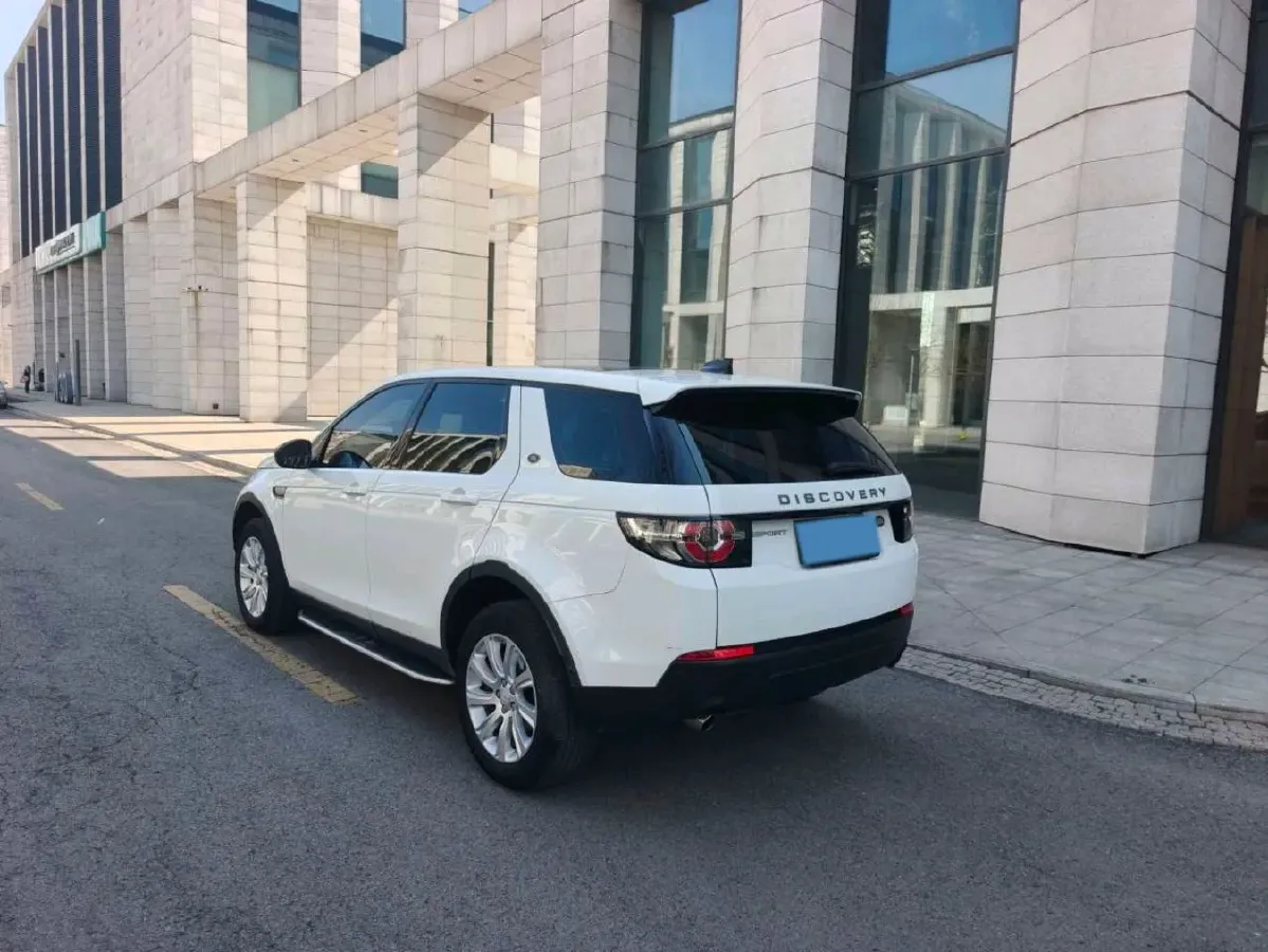 2018 Land Rover Discovery Sport 2.0T 200HP L4 9AT,autocango,china used car exporter,china ev exporter,chinese used car exporter,chinese used ev exporter