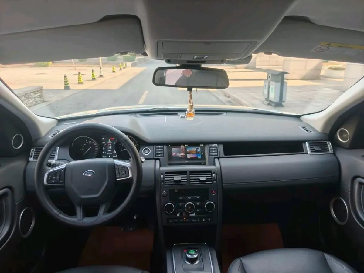 2018 Land Rover Discovery Sport 2.0T 200HP L4 9AT,autocango,china used car exporter,china ev exporter,chinese used car exporter,chinese used ev exporter