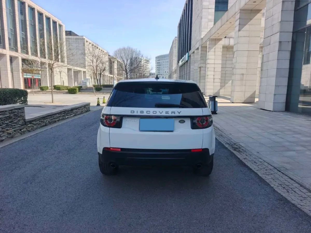 2018 Land Rover Discovery Sport 2.0T 200HP L4 9AT,autocango,china used car exporter,china ev exporter,chinese used car exporter,chinese used ev exporter