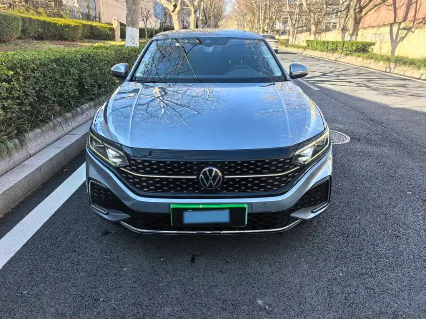 2022 Xpeng P7 BEV 60.2KWH,autocango,china used car exporter,china ev exporter,chinese used car exporter,chinese used ev exporter