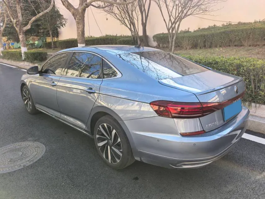 2022 Xpeng P7 BEV 60.2KWH,autocango,china used car exporter,china ev exporter,chinese used car exporter,chinese used ev exporter