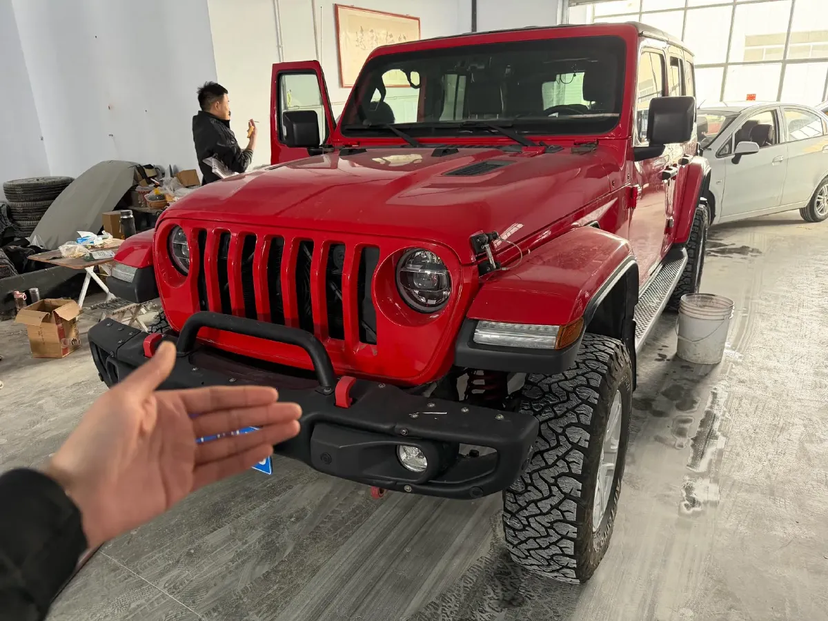2019 Jeep Wrangler 2.0T 266HP L4 8AT,autocango,china used car exporter,china ev exporter,chinese used car exporter,chinese used ev exporter