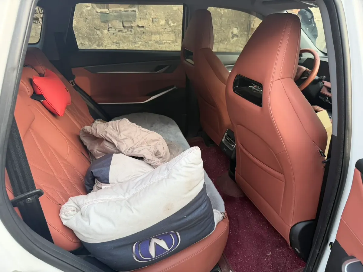 2023 ChangAn CS75 Plus 2.0T 233HP L4 8AT,autocango,china used car exporter,china ev exporter,chinese used car exporter,chinese used ev exporter