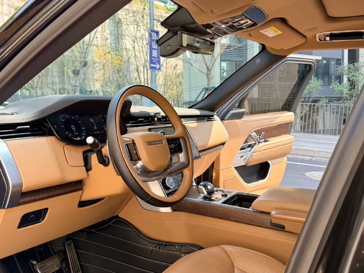 2023 Land Rover Range Rover 3.0T 400HP L6 8AT,autocango,china used car exporter,china ev exporter,chinese used car exporter,chinese used ev exporter