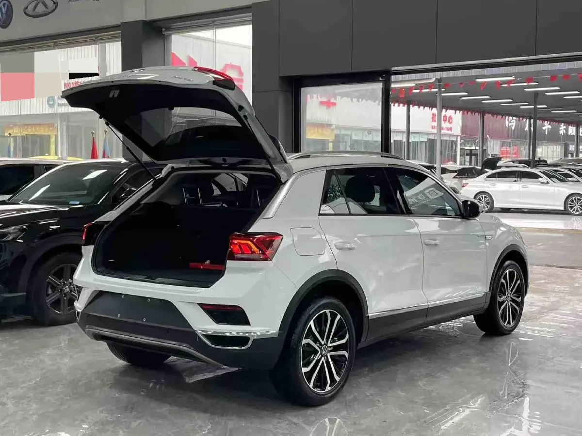 2022 Volkswagen T-Roc 1.4T 150HP L4 7DCT,autocango,china used car exporter,china ev exporter,chinese used car exporter,chinese used ev exporter