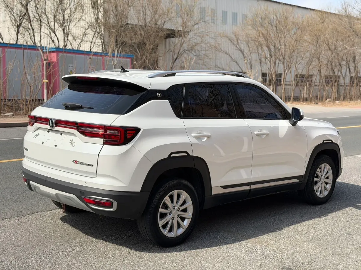 2019 ChangAn CS35 Plus 1.6L 128HP L4 6AT,autocango,china used car exporter,china ev exporter,chinese used car exporter,chinese used ev exporter