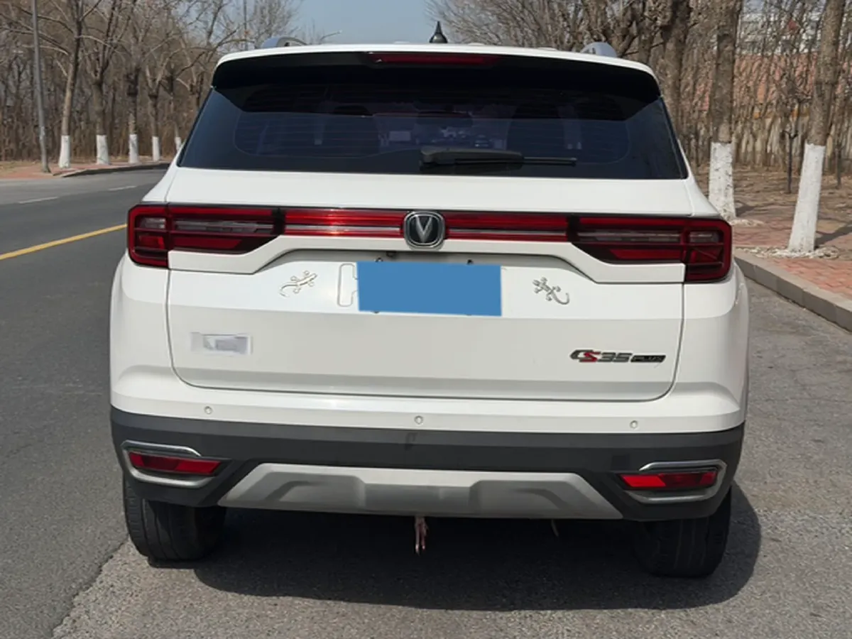 2019 ChangAn CS35 Plus 1.6L 128HP L4 6AT,autocango,china used car exporter,china ev exporter,chinese used car exporter,chinese used ev exporter