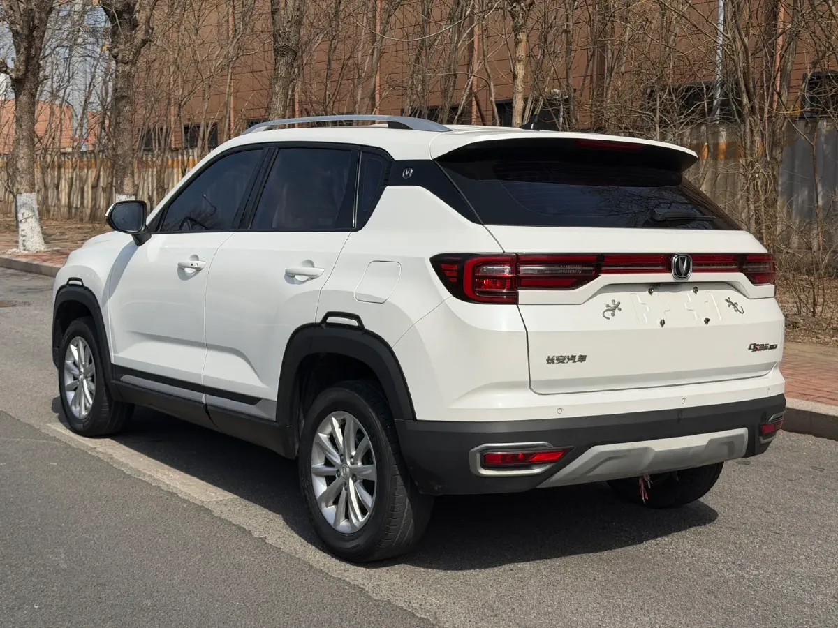 2019 ChangAn CS35 Plus 1.6L 128HP L4 6AT,autocango,china used car exporter,china ev exporter,chinese used car exporter,chinese used ev exporter