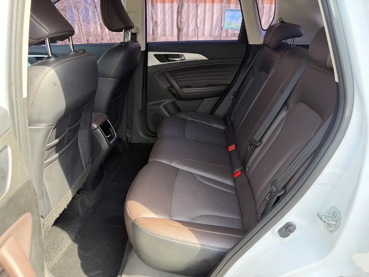 2019 ChangAn CS35 Plus 1.6L 128HP L4 6AT,autocango,china used car exporter,china ev exporter,chinese used car exporter,chinese used ev exporter