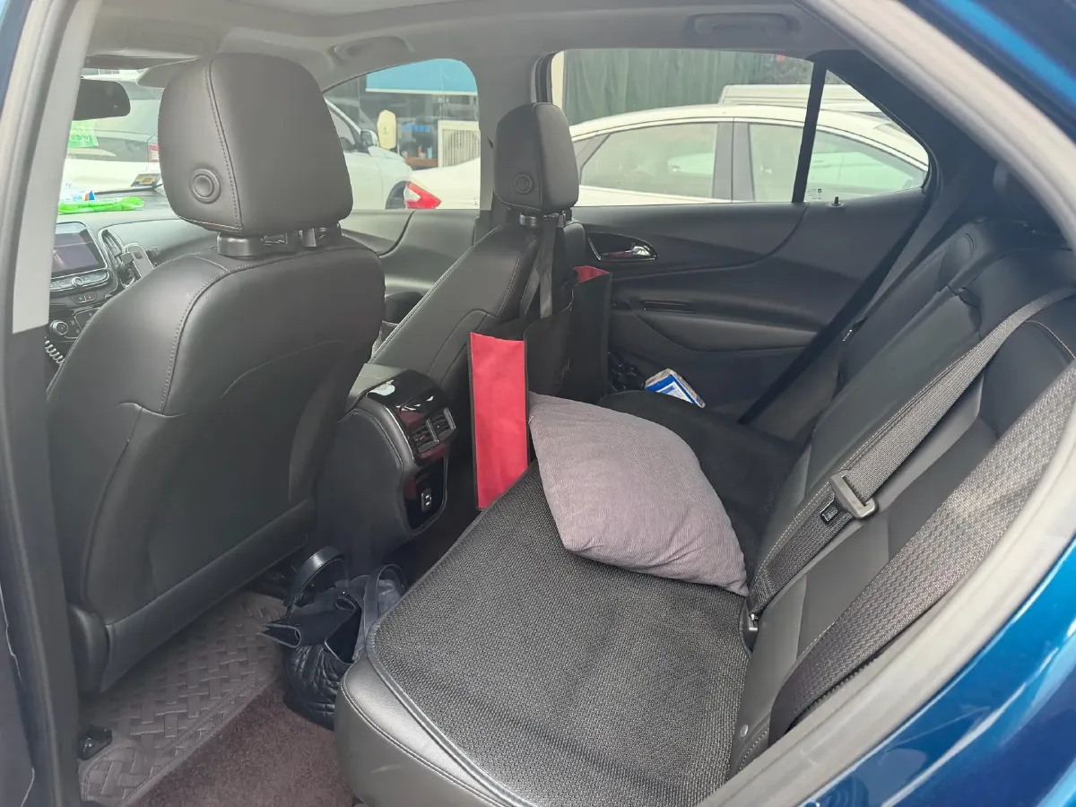 2022 Chevrolet Equinox 1.5T 169HP L4 6AT,autocango,china used car exporter,china ev exporter,chinese used car exporter,chinese used ev exporter