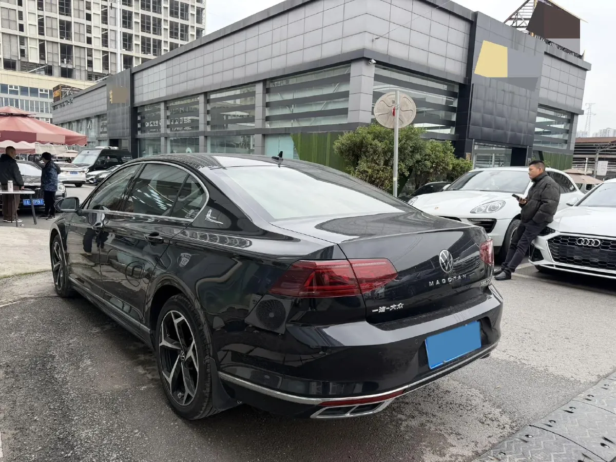 2023 Volkswagen Magotan 2.0T 186HP L4 7DCT,autocango,china used car exporter,china ev exporter,chinese used car exporter,chinese used ev exporter