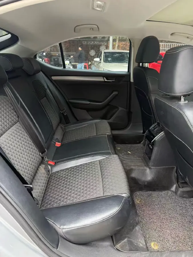 2018 Nissan Terra 2.5L 184HP L4 7AT,autocango,china used car exporter,china ev exporter,chinese used car exporter,chinese used ev exporter