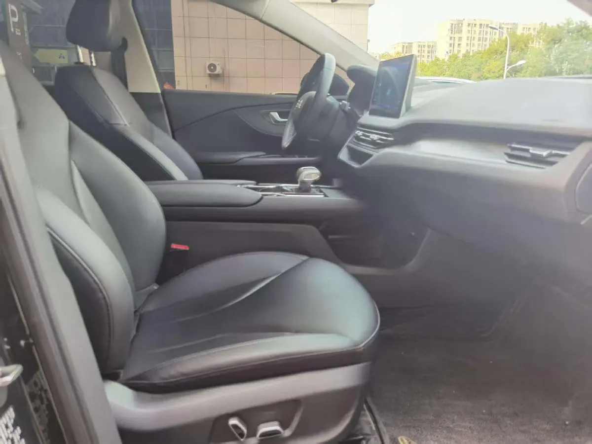 2022 HongQi E-QM5 BEV 54KWH,autocango,china used car exporter,china ev exporter,chinese used car exporter,chinese used ev exporter