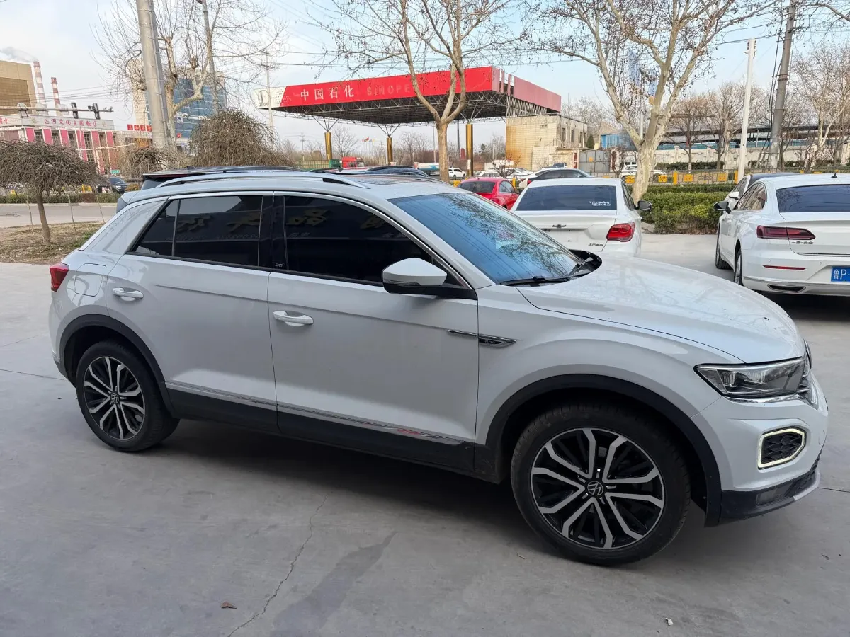 2021 Volkswagen T-Roc 1.4T 150HP L4 7DCT,autocango,china used car exporter,china ev exporter,chinese used car exporter,chinese used ev exporter
