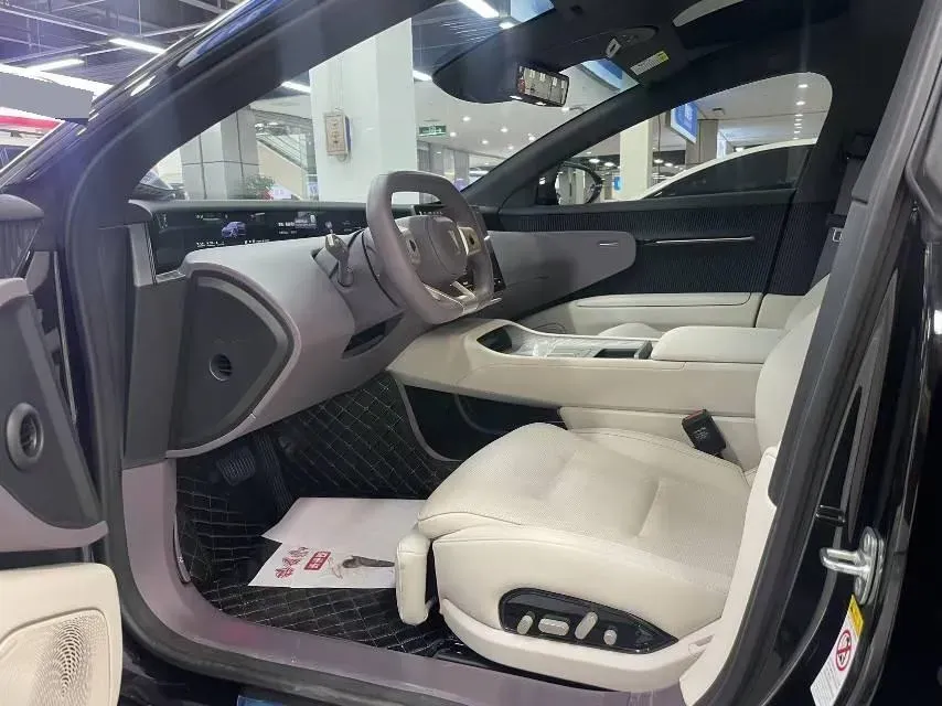 2025 Avatr 12 1.5T 156HP L4 REEV 39.05KWH,autocango,china used car exporter,china ev exporter,chinese used car exporter,chinese used ev exporter