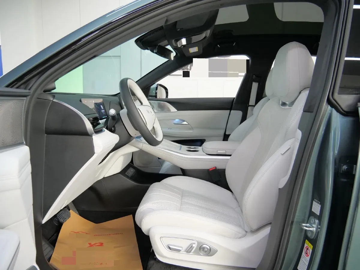 2025 Xpeng G9 BEV 79KWH,autocango,china used car exporter,china ev exporter,chinese used car exporter,chinese used ev exporter