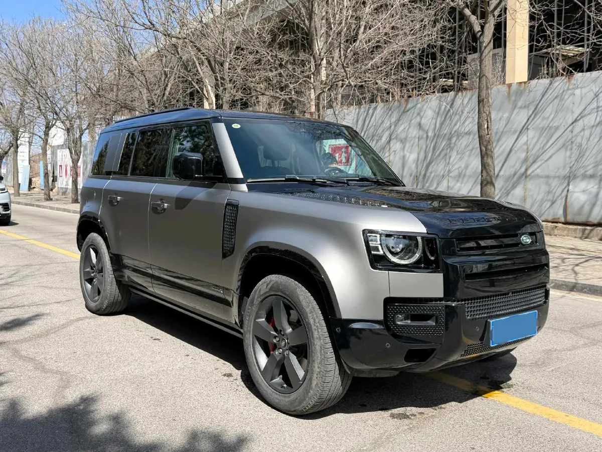 2025 Land Rover Defender 3.0T 400HP L6 8AT,autocango,china used car exporter,china ev exporter,chinese used car exporter,chinese used ev exporter