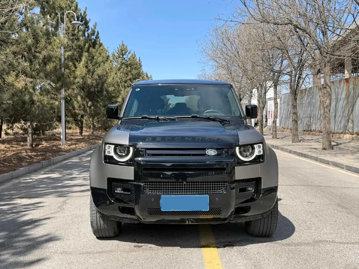 2025 Land Rover Defender 3.0T 400HP L6 8AT,autocango,china used car exporter,china ev exporter,chinese used car exporter,chinese used ev exporter