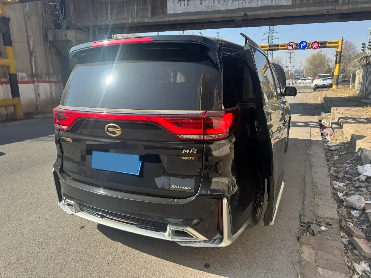 2021 GAC Trumpchi M8 2.0T 252HP L4 8AT,autocango,china used car exporter,china ev exporter,chinese used car exporter,chinese used ev exporter