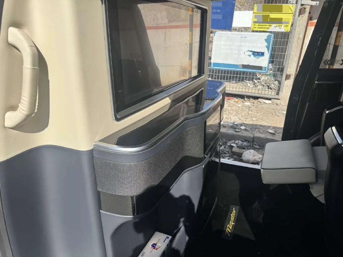 2021 GAC Trumpchi M8 2.0T 252HP L4 8AT,autocango,china used car exporter,china ev exporter,chinese used car exporter,chinese used ev exporter