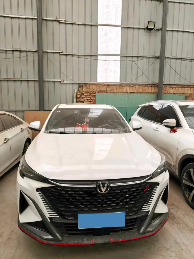 2025 ChangAn X5 PLUS 1.5T 188HP L4 7DCT,autocango,china used car exporter,china ev exporter,chinese used car exporter,chinese used ev exporter