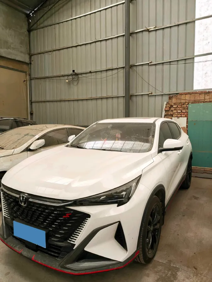 2025 ChangAn X5 PLUS 1.5T 188HP L4 7DCT,autocango,china used car exporter,china ev exporter,chinese used car exporter,chinese used ev exporter