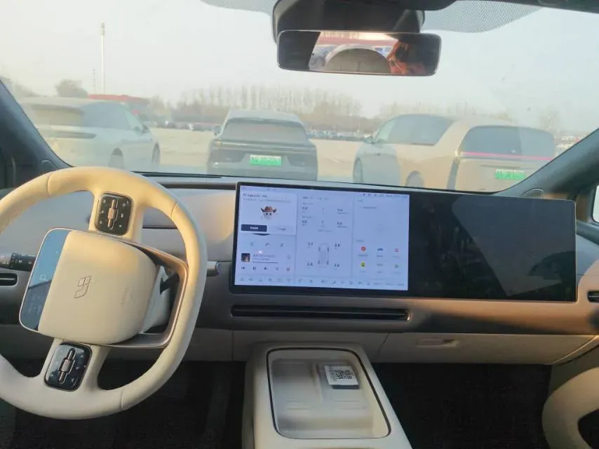 2025 Li i6 BEV,autocango,china used car exporter,china ev exporter,chinese used car exporter,chinese used ev exporter