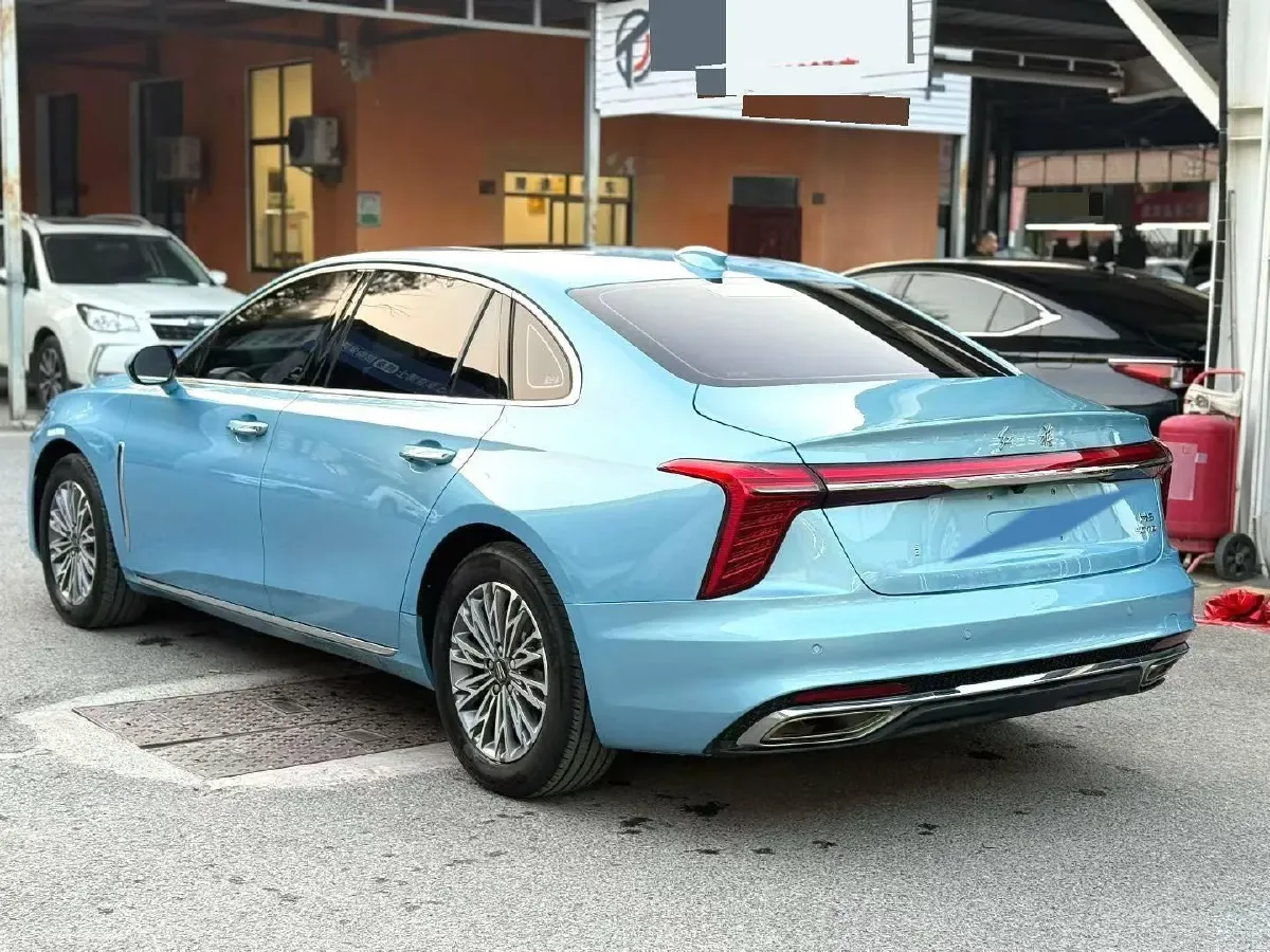 2023 HongQi H5 2.0T 224HP L4 8AT,autocango,china used car exporter,china ev exporter,chinese used car exporter,chinese used ev exporter