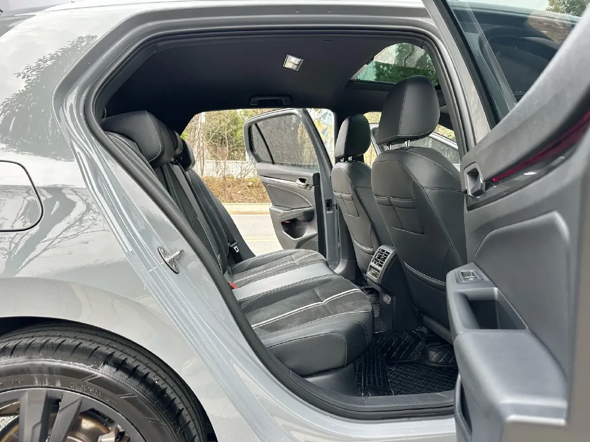 2021 Volkswagen Golf 1.4T 150HP L4 7DCT,autocango,china used car exporter,china ev exporter,chinese used car exporter,chinese used ev exporter