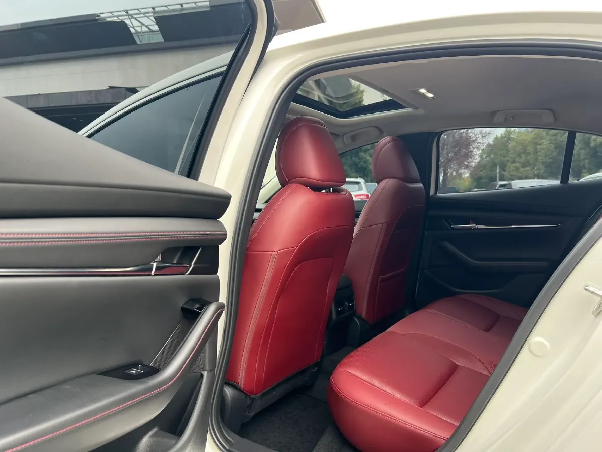 2023 Mazda 3 Axela 2.0L 158HP L4 6AT,autocango,china used car exporter,china ev exporter,chinese used car exporter,chinese used ev exporter